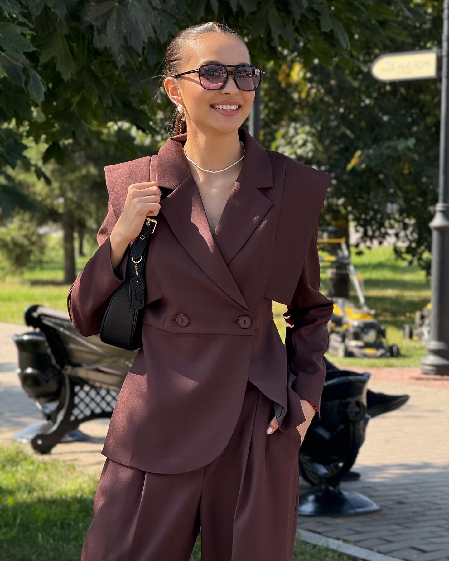 Костюм брючный с удлинённым жилетом